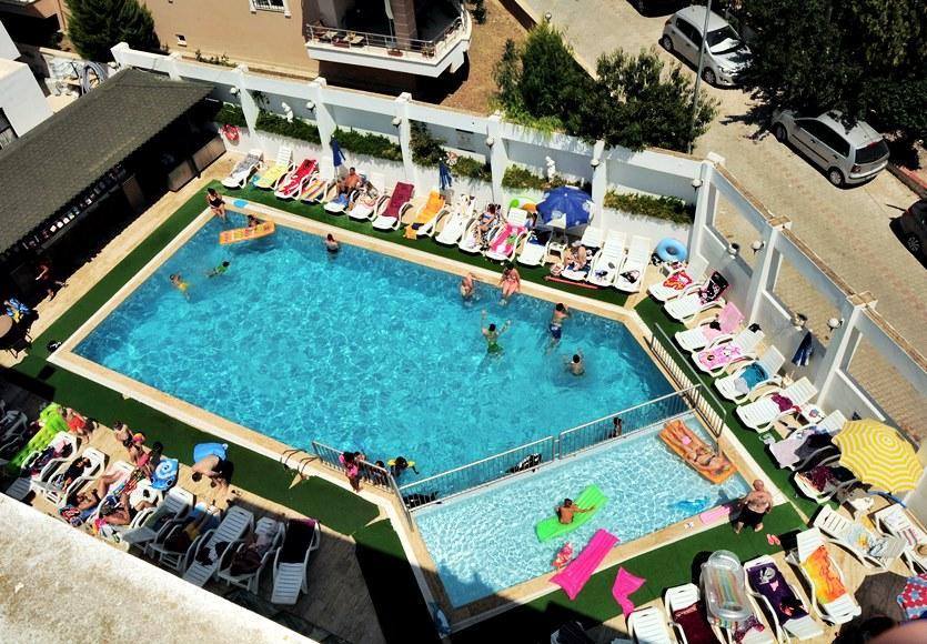 Aparthotel Tuntas Altinkum
